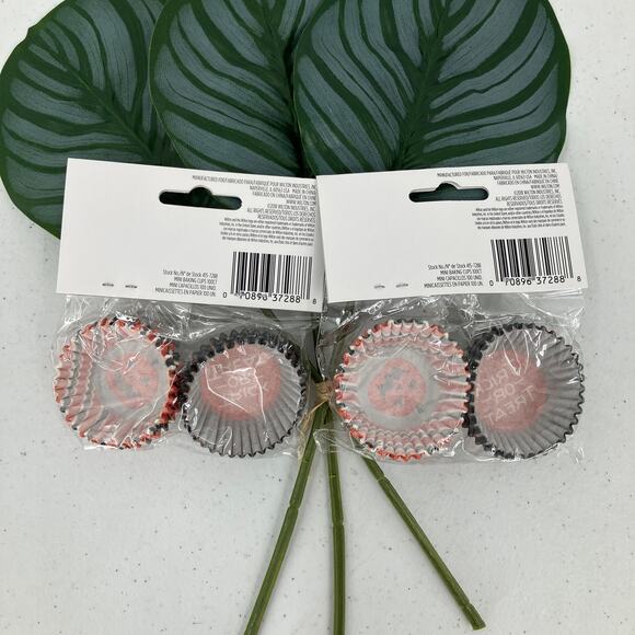 Wilton Orange White Stripe Dot Pumpkin Halloween Mini Baking Cupcake Cups Liners - Picture 3 of 4